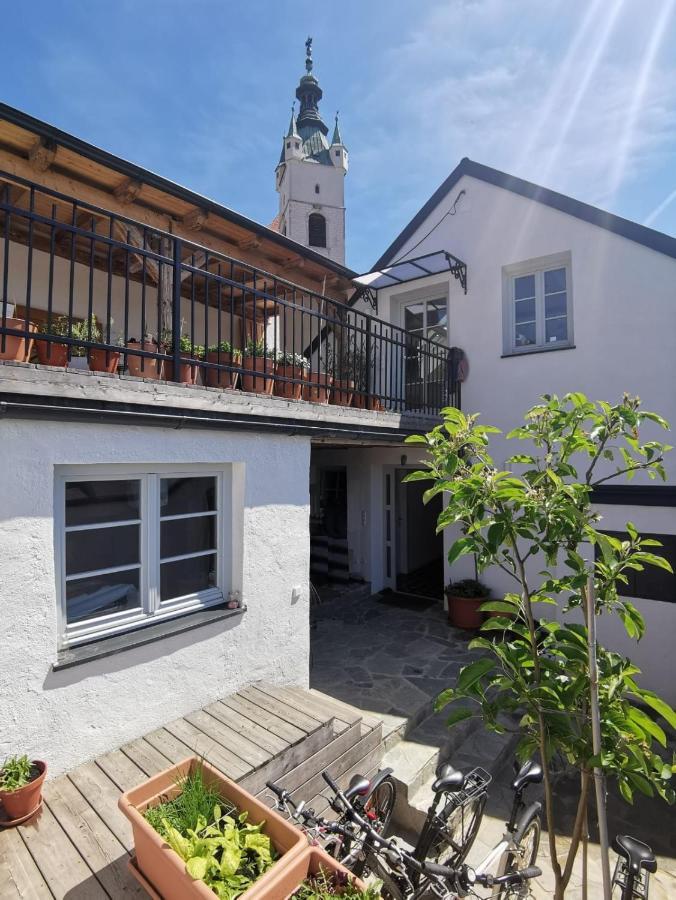 Kremsoase Appartement Buitenkant foto