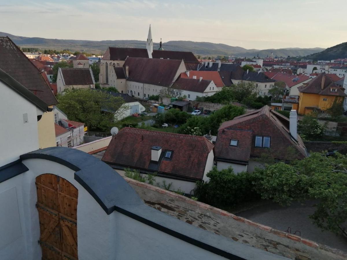 Kremsoase Appartement Buitenkant foto